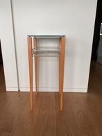 Hoog retro tafeltje, Ophalen, Zo goed als nieuw