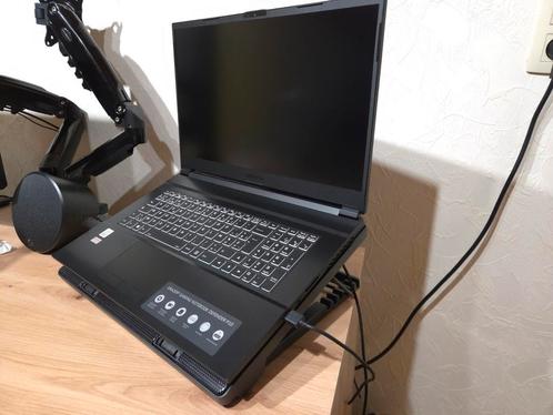 PC portable gamer Medion Erazer Defender P10 + support venti, Computers en Software, Windows Laptops, Zo goed als nieuw, 17 inch of meer