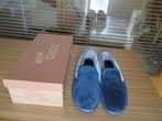 Pantoufles dames fourrées pointure 36 en bon état, Ophalen of Verzenden, Zo goed als nieuw, Blauw, Pantoffels of Sloffen