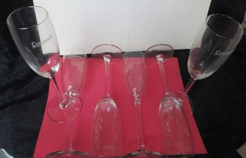 6 Cava glazen , nieuwe staat , 1,50 euro, Verzamelen, Glas en Drinkglazen, Nieuw, Overige typen, Ophalen of Verzenden