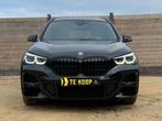 BMW X1 xDrive25e PHEV *M-Pack*Pano*Leder*trekhaak*Camera, Auto's, BMW, 34 g/km, Zwart, Leder, 5 zetels