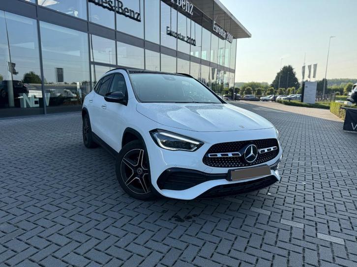 Mercedes gla 200d Amg Line//2021 volledige opties//CT ok, Auto's, Mercedes-Benz, Bedrijf, GLA, 4x4, Achteruitrijcamera, Adaptieve lichten