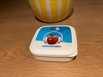 Doosje MNM beschikbaar voor biedingen
