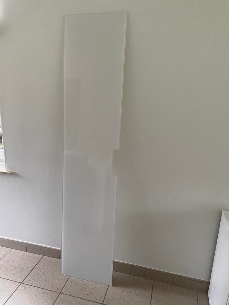 Bestä : toppanneel voor tv kast, Ophalen, Zo goed als nieuw, Overige materialen, Minder dan 20 mm