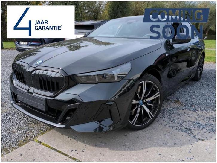 BMW Serie 5 550 M SPORT PRO - PANODAK - HARMAN-KARDON, Auto's, BMW, 5 Reeks, Adaptieve lichten, Adaptive Cruise Control, Airbags