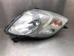 KOPLAMP RECHTS Toyota Yaris II (P9) (89902763), Gebruikt, Toyota