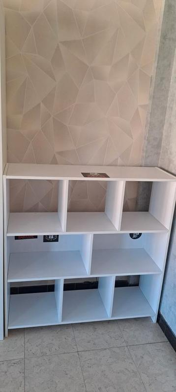 Vak kast  beschikbaar voor biedingen
