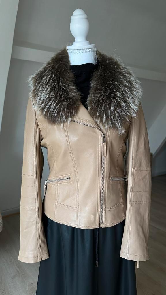 Ledere jas met mooi bontkraag, Kleding | Dames, Jasjes, Kostuums en Pakken, Gedragen, Jasje, Maat 36 (S), Beige, Ophalen of Verzenden
