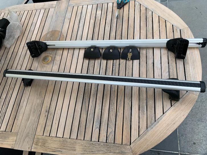 Thule Dakdragers - Aluminium - Inclusief Sleutels - AllRound, Auto diversen, Dakdragers, Zo goed als nieuw, Ophalen