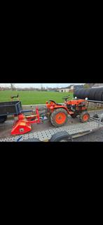Kubota tractor met veel toebehoren., Ophalen