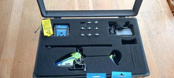 4 BLADE helikopters, zender DX7S, ontvangers, onderdelen beschikbaar voor biedingen