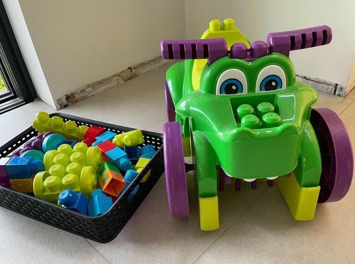Bouwblokken met loopwagen krokodilvorm - Mega Bloks, Kinderen en Baby's, Speelgoed | Bouwstenen, Gebruikt, Megabloks, Ophalen
