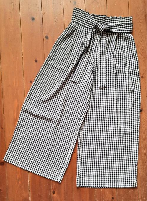 „Zara” damesbroek met wijde pijpen Mt. 34 + 1 gratis 🌼, Kleding | Dames, Broeken en Pantalons, Gedragen, Maat 34 (XS) of kleiner