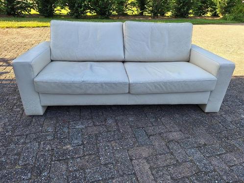 Witte Leren Bank van Ewald Schillig design, Huis en Inrichting, Zetels | Zetels en Chaises Longues, Gebruikt, Tweepersoons, 150 tot 200 cm