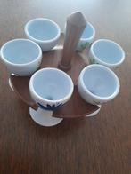 Oude eierdopjes op een steun, Ophalen of Verzenden, Porselein