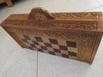 Houten schaakspel uit Bali, Hobby en Vrije tijd, Een of twee spelers, Ophalen of Verzenden, Zo goed als nieuw