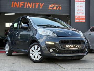Peugeot 107 1.0i Active (bj 2013), Auto's, Voorwielaandrijving, Stof, Zwart, https://public.car-pass.be/vhr/a349867e-4616-4695-8c10-79a69bc85435
