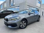 BMW 118i Sport Line/2024/10.000 KM/NAVI/LED/PDC/Garantiev, Auto's, BMW, 1 Reeks, Electronic Stability Program (ESP), Leder en Stof