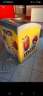 Vriezer voor ijsjes., Ophalen, Zo goed als nieuw