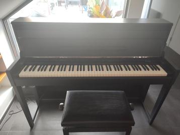 Thomann piano met klankkast en kruk, nagelnieuw. beschikbaar voor biedingen
