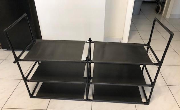 Laag zwart schoenrek, Huis en Inrichting, Woonaccessoires | Overige, Zo goed als nieuw, Ophalen