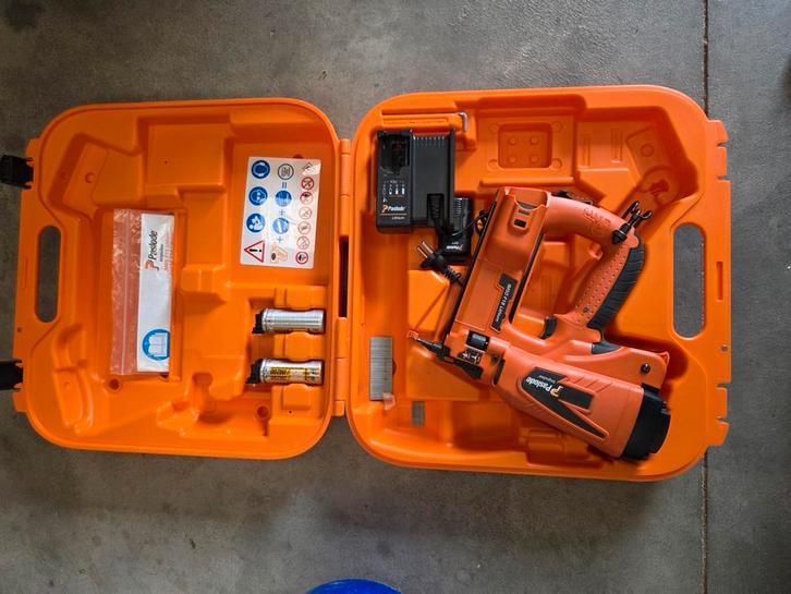 Cloueuse finition paslode IM50 F18 état impeccable., Doe-het-zelf en Bouw, Gereedschap | Handgereedschap, Zo goed als nieuw, Ophalen