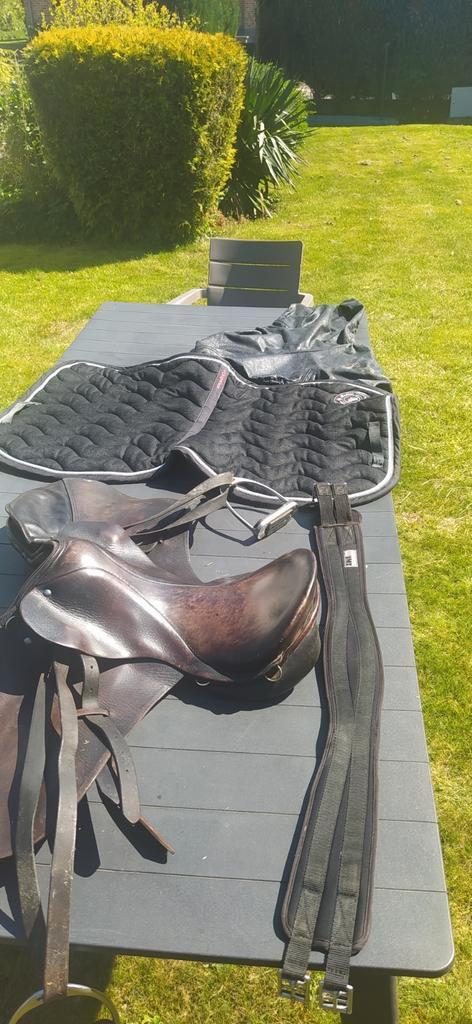 Selle + matériel équitation, Dieren en Toebehoren, Paarden en Pony's | Zadels, Zo goed als nieuw, Ophalen