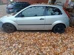 Ford fiesta 1.3 TDCi voor opmaak onderdelen of export, Auto's, Stof, Zwart, Particulier, Te koop
