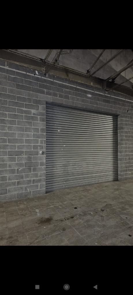 Huurhangar 145m2 voor opslag, Immo, Garages en Parkeerplaatsen, Provincie Henegouwen
