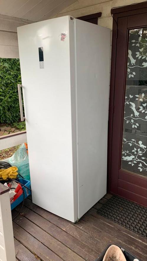 Exquisit extra grote koelkast, Elektronische apparatuur, Koelkasten en IJskasten, Zo goed als nieuw, Ophalen