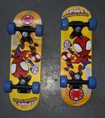 Deux mini skateboards spiderman enfant, Gebruikt, Ophalen of Verzenden