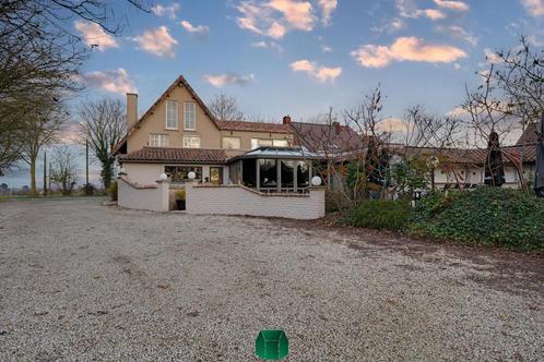 Horeca à vendre à Leuze-En-Hainaut, Immo, Maisons à vendre, Autres types