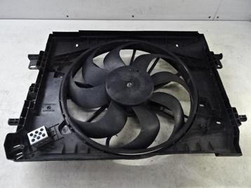 VENTILATEUR RADIATEUR MOTEUR Renault Clio IV (5R), Utilisé, Renault