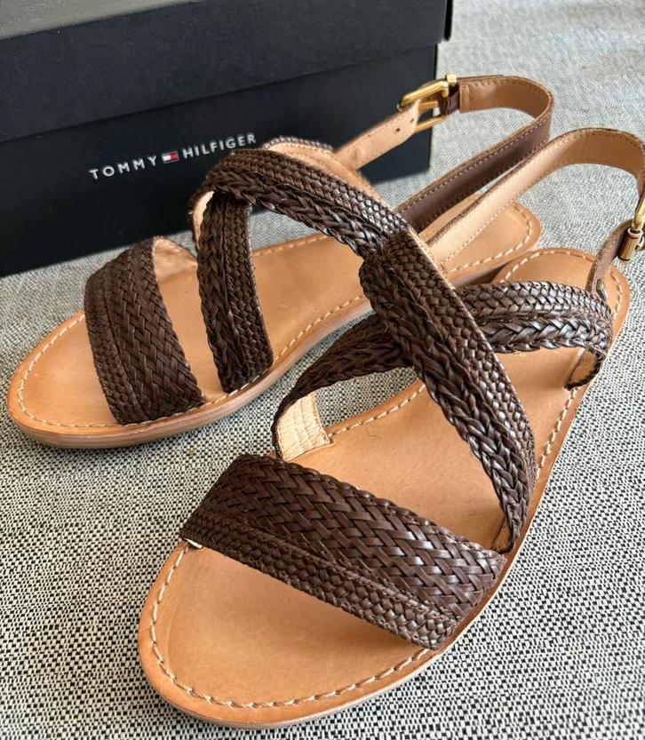 Nieuwe sandalen Tommy Hilfiger maat 38, Kleding | Dames, Schoenen, Nieuw, Sandalen of Muiltjes, Bruin, Ophalen of Verzenden
