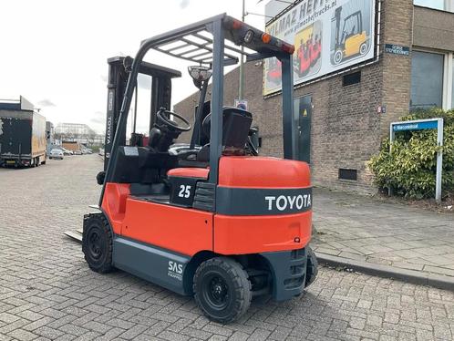 Toyota 7FBMF25 2500KG 4.70METER HEFTRUCK, Zakelijke goederen, Machines en Bouw | Heftrucks en Intern transport, Heftruck, Overige aandrijving