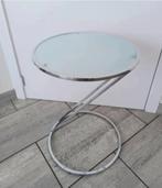 Ronde bijzettafel in chroom en melkglas, Huis en Inrichting, Ophalen, Zo goed als nieuw