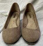 La strada pumps Beige bruin, daim leder, maat 39, Ophalen, Schoenen met lage hakken, Bruin, Zo goed als nieuw