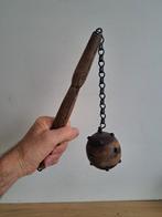 Vieille masse d'armes, avec crochets d'armure et poignée., Enlèvement ou Envoi