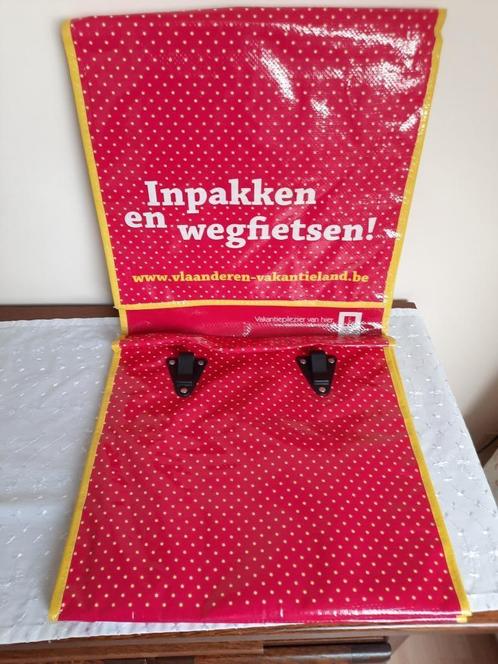 2 afzonderlijke fietstassen Vlaanderen Vakantieland roze/gee, Fietsen en Brommers, Fietsaccessoires | Fietstassen, Nieuw, Ophalen of Verzenden