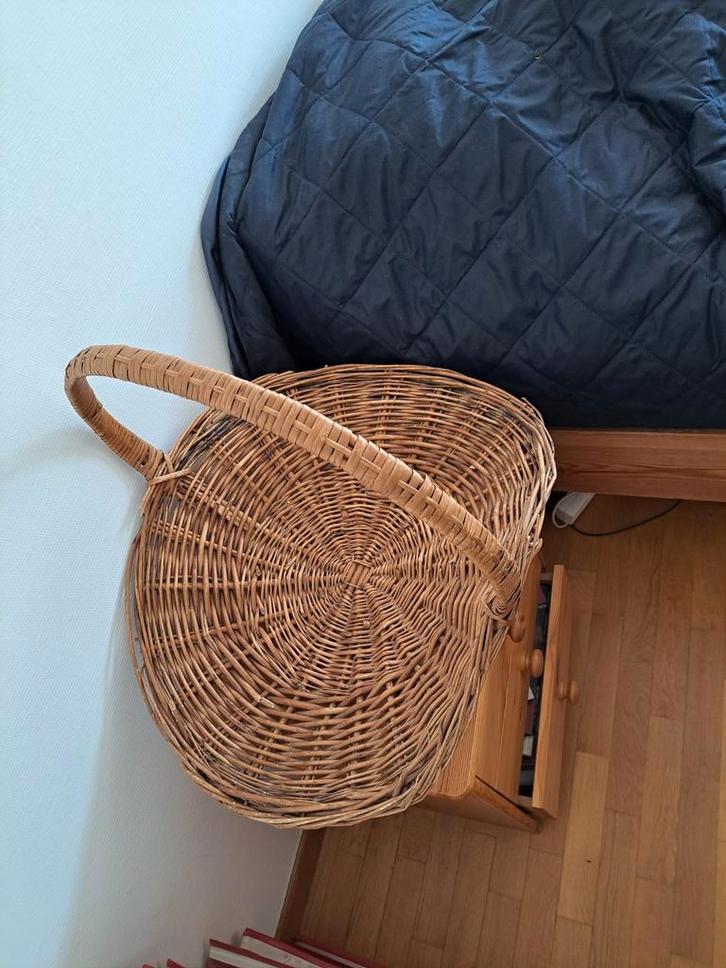 Rieten fruitmand,broodmand,bloemenmand.., Hobby en Vrije tijd, Picknickmanden, Zo goed als nieuw, Zonder inhoud, Ophalen