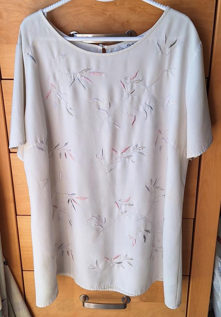 Berkertex T.46 blouse met borduursel, Kleding | Dames, Grote Maten, Zo goed als nieuw, Ophalen of Verzenden
