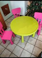 Mammut tafeltje met drie stoeltjes, Kinderen en Baby's, Ophalen, Zo goed als nieuw, Tafel(s) en Stoel(en)