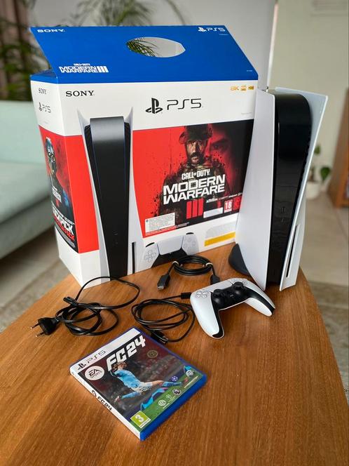 PlayStation 5 Disc edition + 1 console + FC24, Consoles de jeu & Jeux vidéo, Consoles de jeu | Sony PlayStation 5, Comme neuf