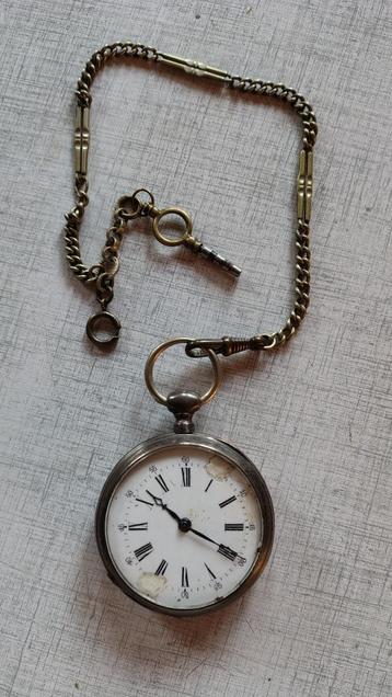 Montre de gousset fonctionnelle avec clé et chainette beschikbaar voor biedingen