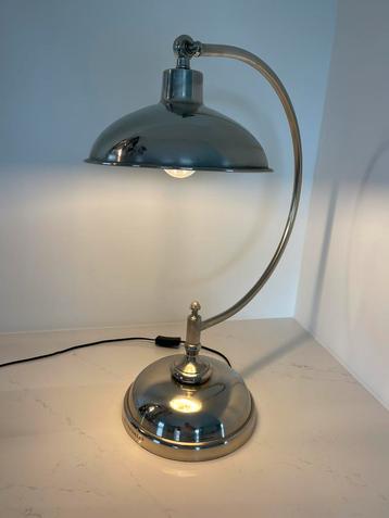 Riverdale lamp beschikbaar voor biedingen