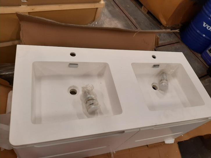 Nieuw badkamermeubel met dubbele wasbak - 120 cm breed, Huis en Inrichting, Badkamer | Badkamermeubels, Nieuw, Wastafelkast, Minder dan 100 cm
