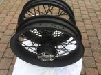 Harley twincam mat zwart gepoederlakte 16" velgen, ronde rim, Ophalen, Gebruikt