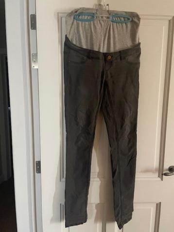 Grijze zwangerschapsjeans van Mamalicious beschikbaar voor biedingen