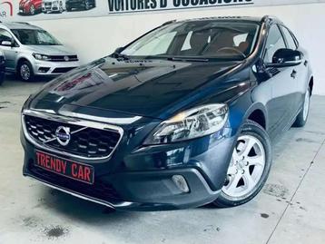 Volvo V40 Cross Country 2.0 D2 Momentum+EU6+NAVI+TEL+CRUISE+ beschikbaar voor biedingen