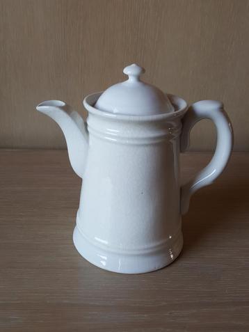 oude koffiepot - wit keramiek met craquelé patina (vintage) beschikbaar voor biedingen